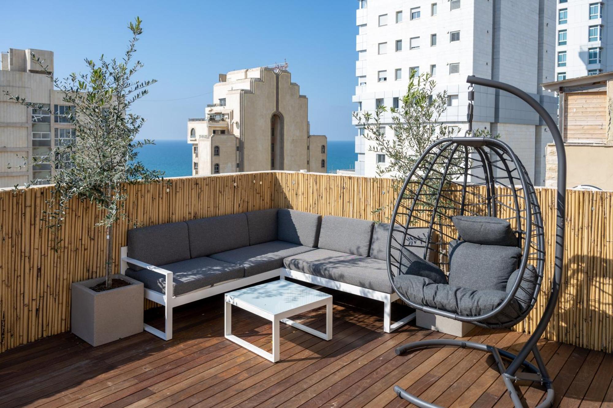 Roof Top 3 Floors 네타니아 외부 사진
